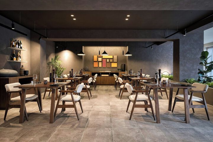 Dining 124 of 170