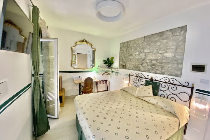 Room 92 of 190
