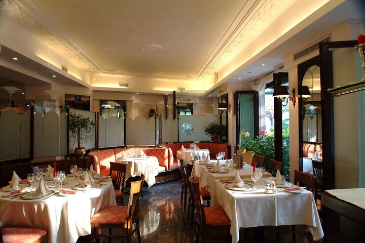 Dining 54 of 113