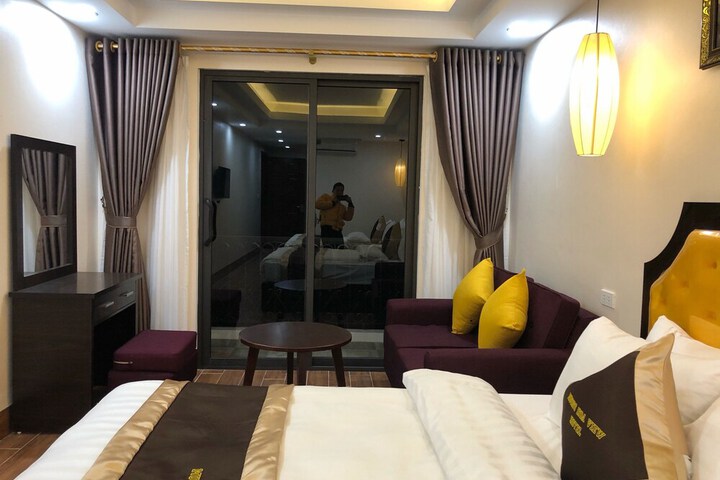Room 18 of 36
