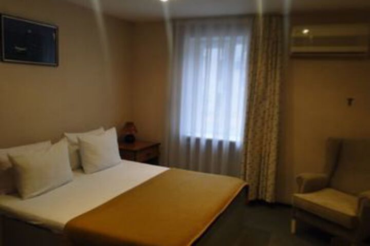 Room 31 of 49