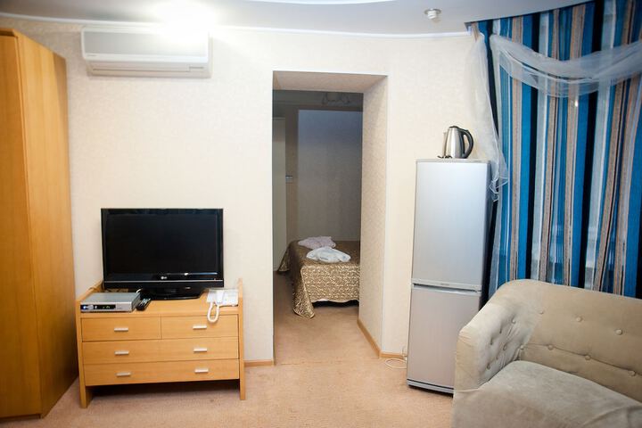 Room 9 of 71