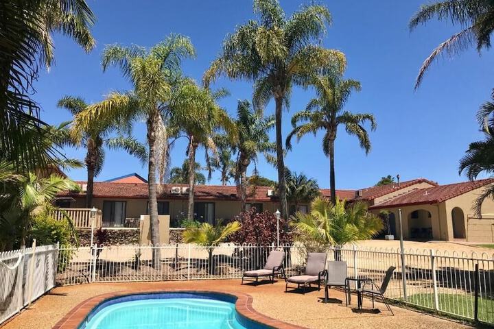 Pool 15 of 24
