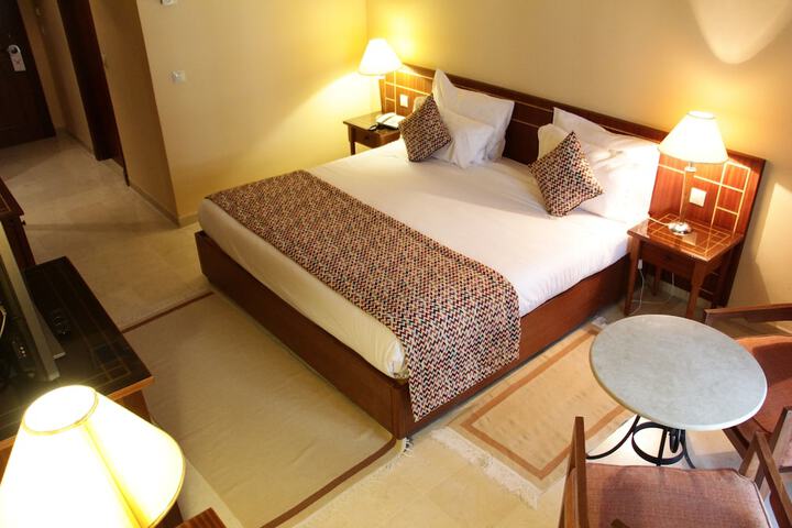 Room 6 of 46