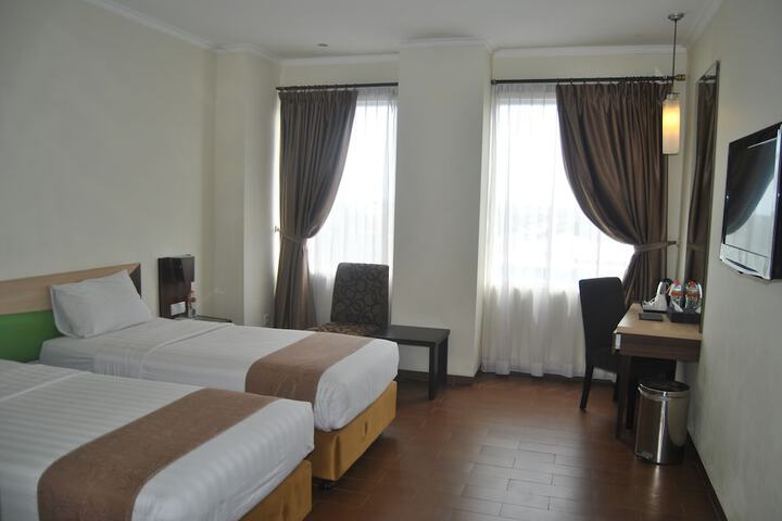 Room 8 of 47
