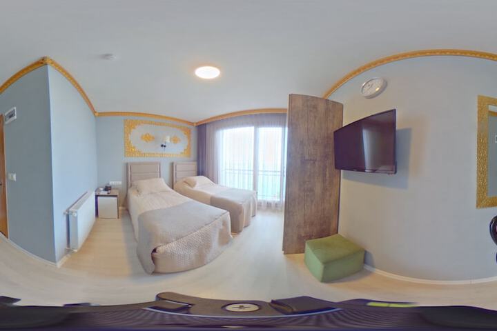Room 21 of 22
