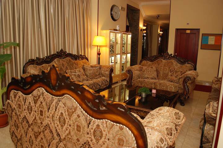 Guest Lobby