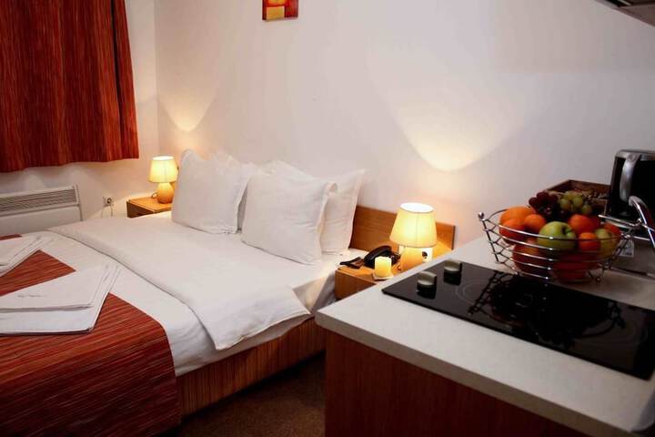 Room 7 of 56