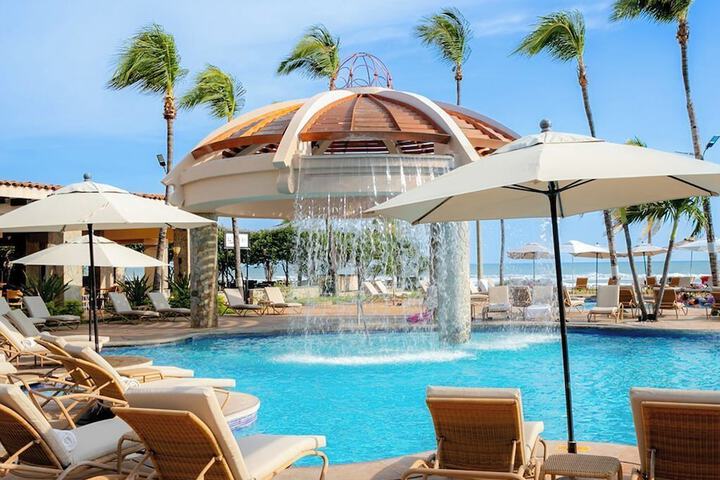 Pierre Mundo Imperial All Inclusive in Acapulco