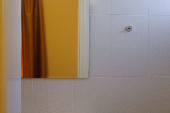 Room 5 of 13