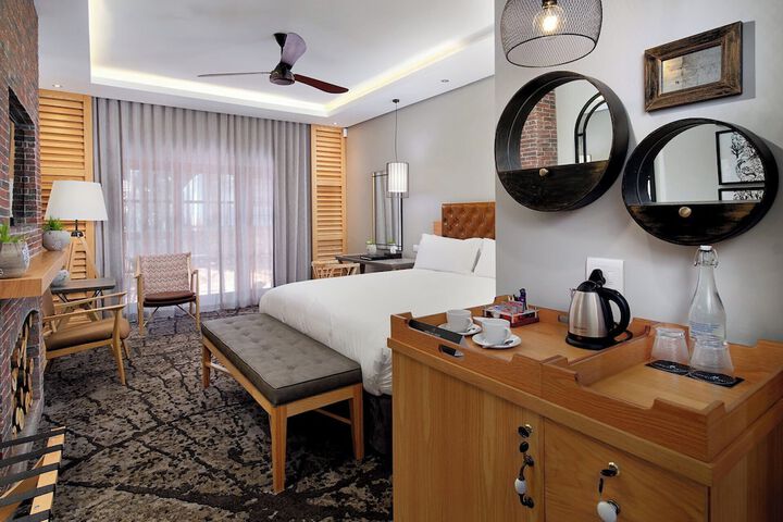 Room 10 of 40