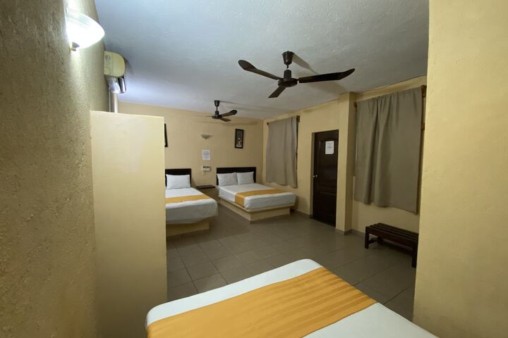 Room 15 of 30