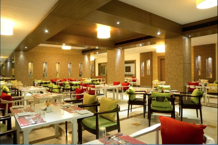Dining Photos