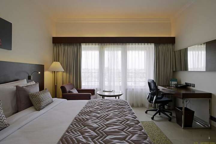 Room 3 of 30