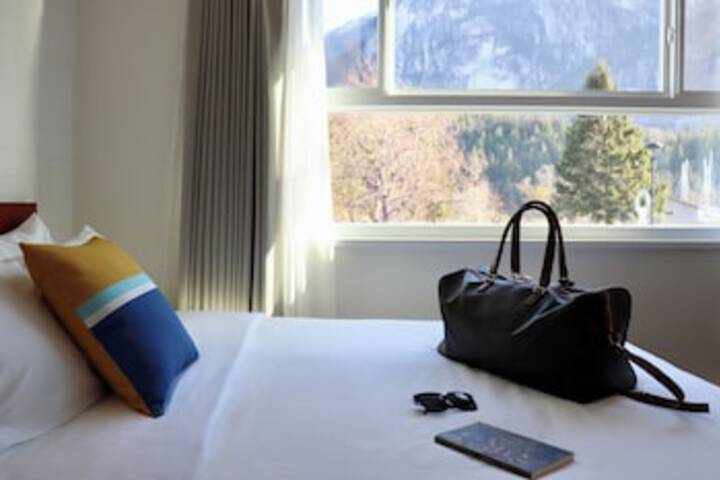 Room 28 of 81