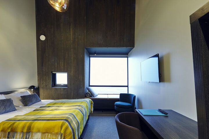 Room 14 of 76