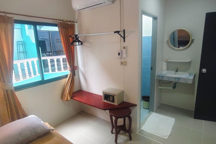 Room 30 of 55