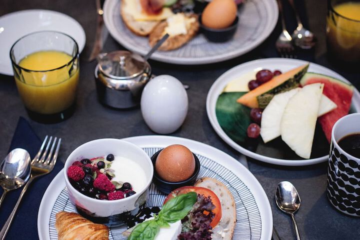 Breakfast/Coffee Service 68 of 100
