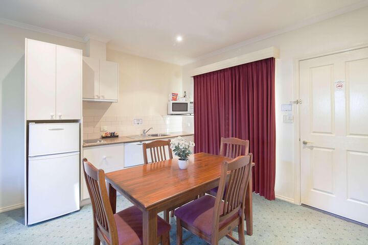Dining Photos