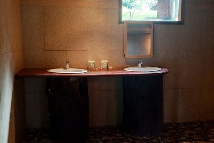 Room 23 of 30