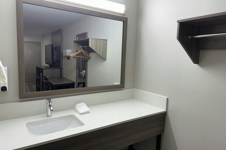 Clean Restrooms