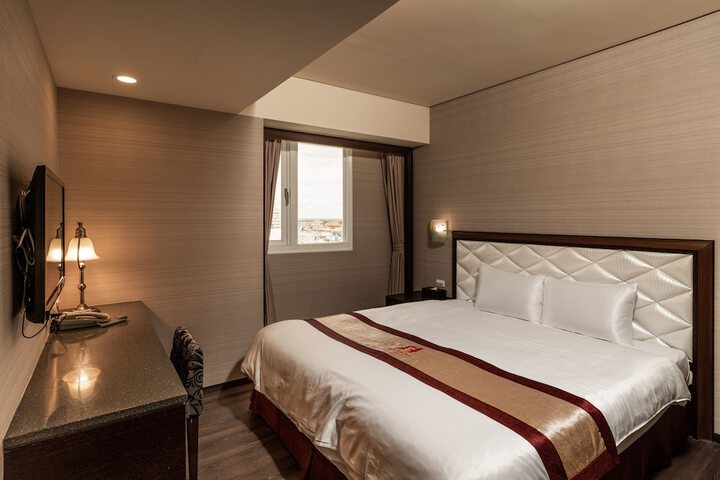 Room 21 of 38