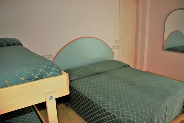 Room 3 of 54