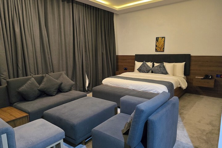 Room 26 of 48