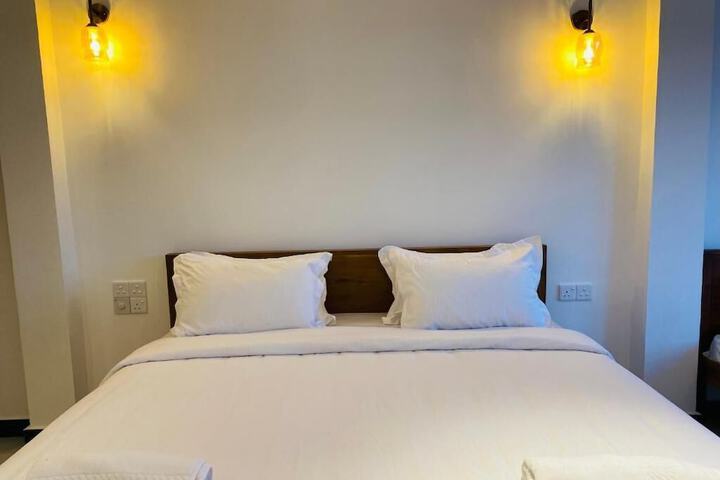 Room 3 of 26