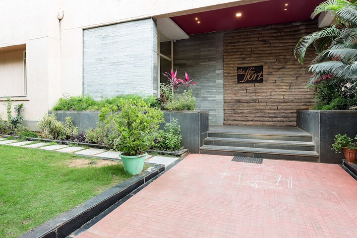 Terrace/Patio 35 of 38