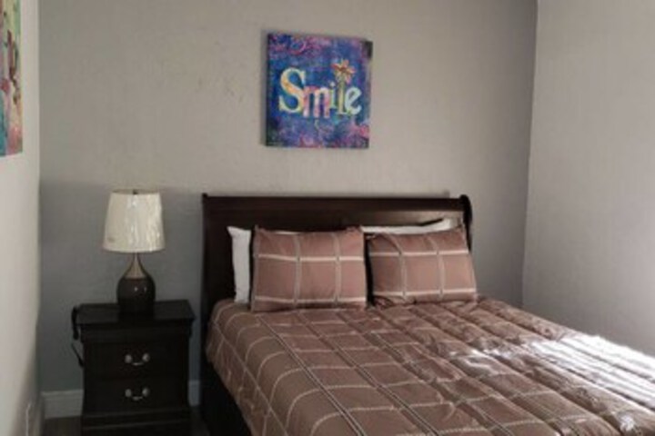 Room 4 of 51