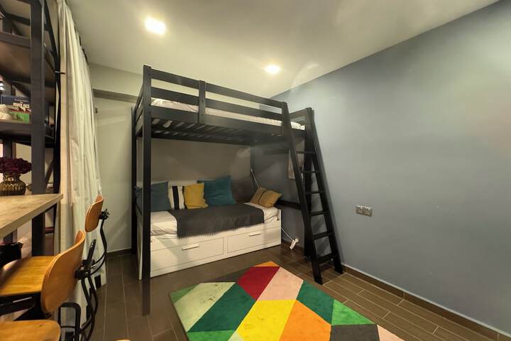 Room 16 of 49