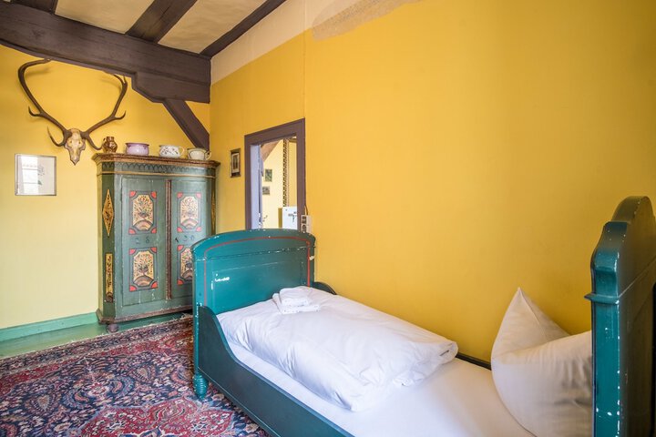 Room 21 of 80