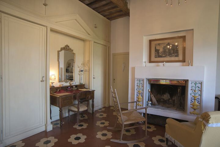 Room 47 of 114