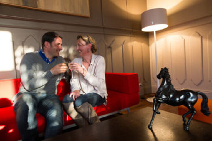 Hotel Lounge