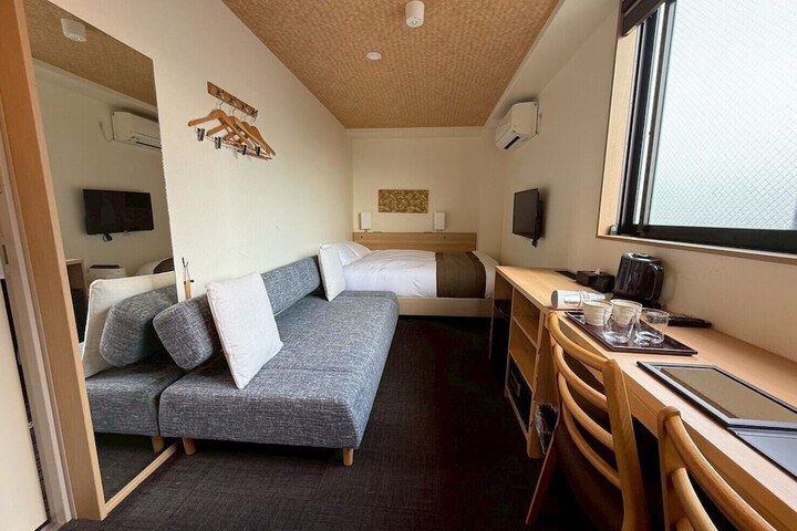 Room 15 of 41