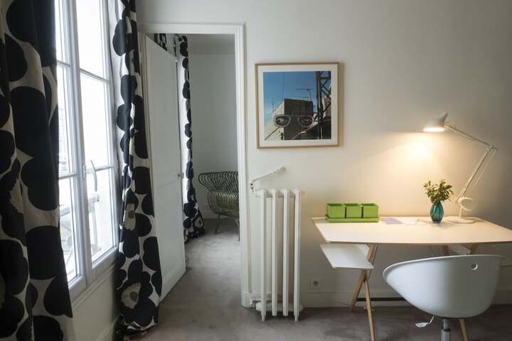 Room 7 of 80