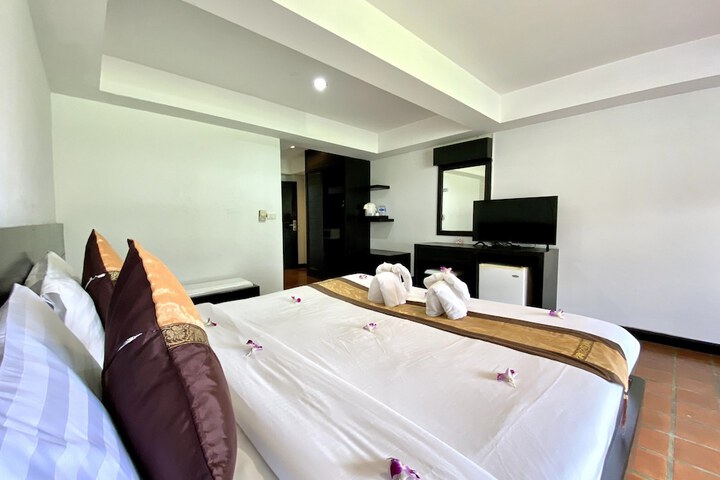 Room 35 of 99