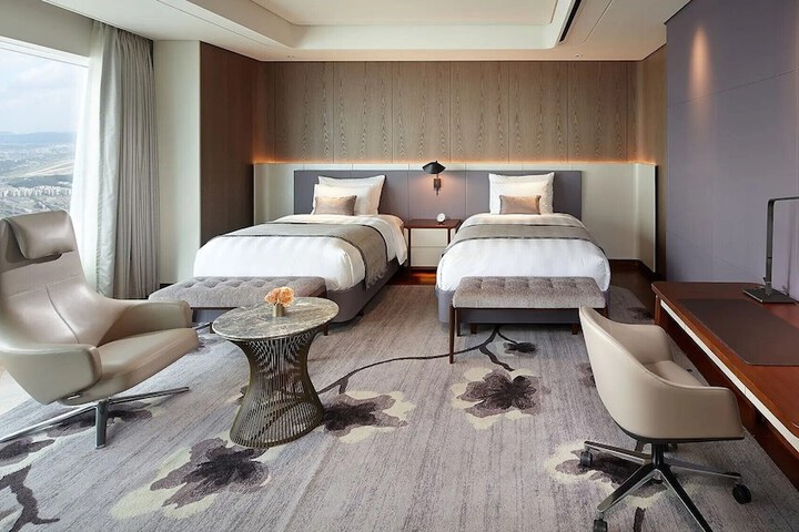 Room 45 of 124