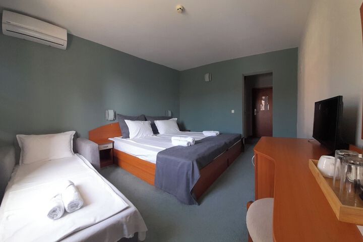 Room 14 of 52