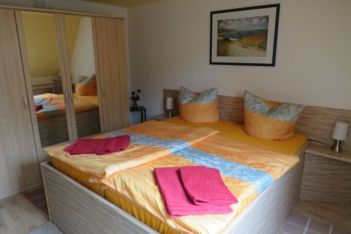Room 9 of 30