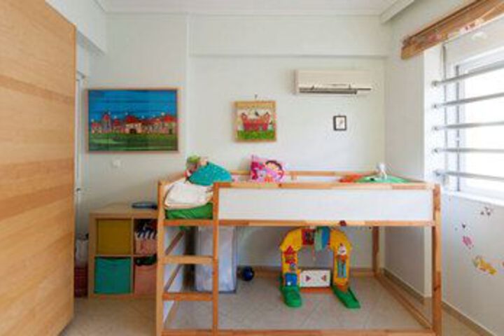 Room 10 of 25
