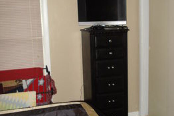 Room 32 of 61