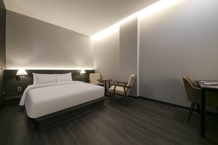 Room 21 of 70