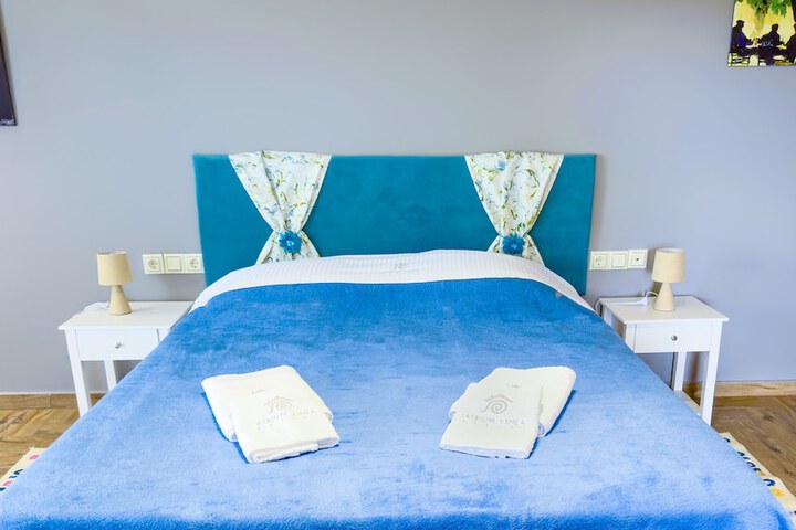 Room 4 of 46
