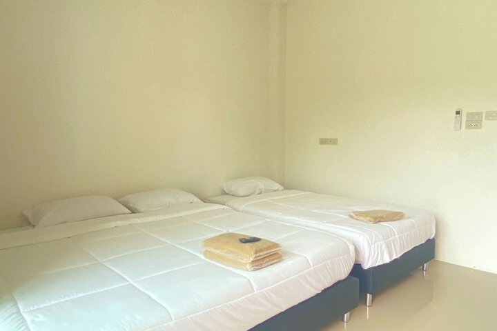 Room 17 of 43