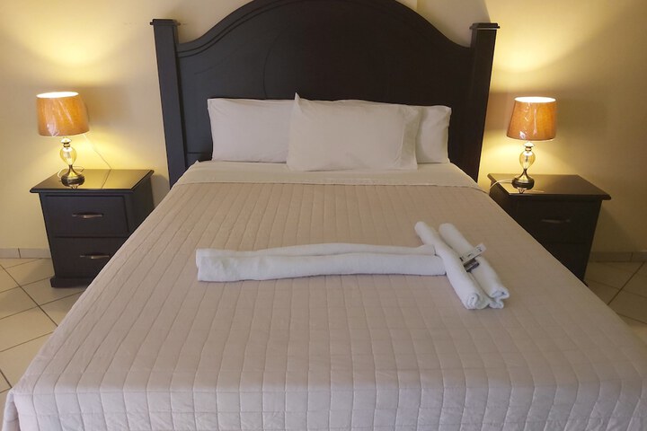 Room 10 of 37