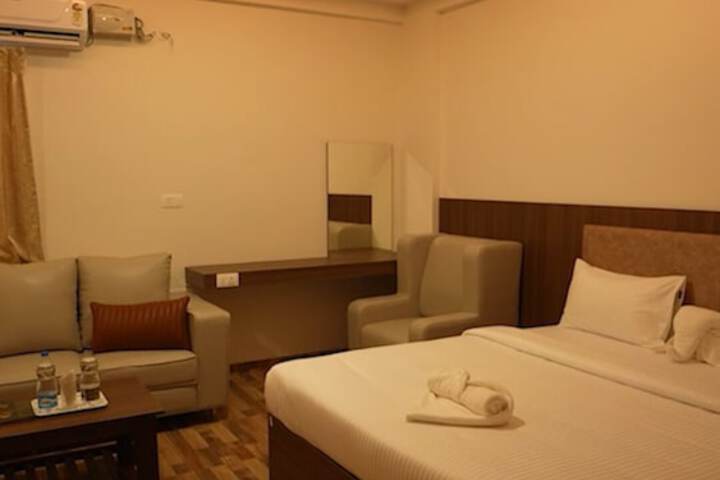 Room 8 of 21