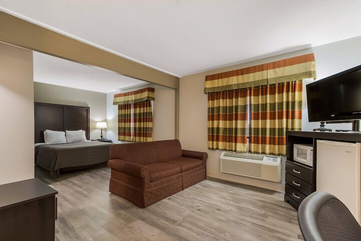 Room 30 of 43