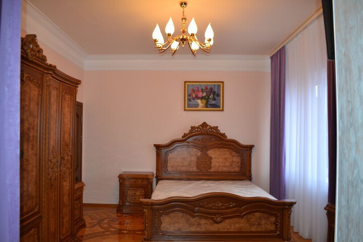 Room 4 of 29